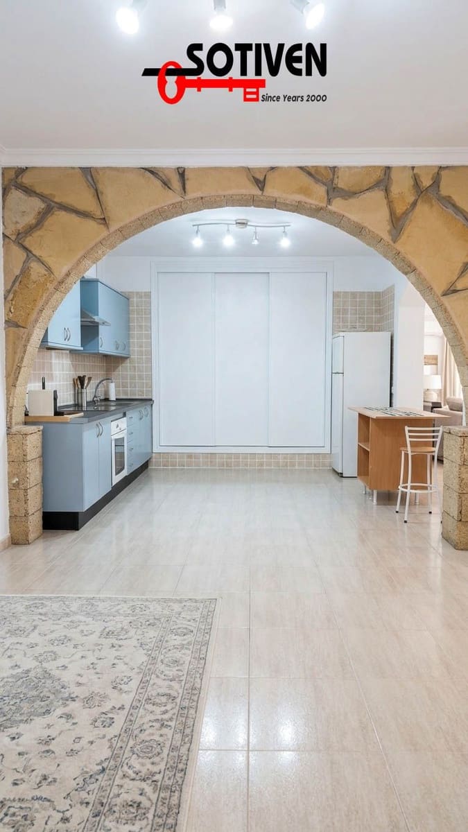 2 bedroom Apartment for sale in Valle de San Lorenzo with garage - € 229,000 (Ref: 9761753)