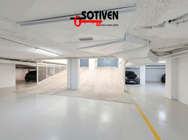 Garage for sale in Casco Urbano, Adeje - € 16,900 (Ref: 9772798)