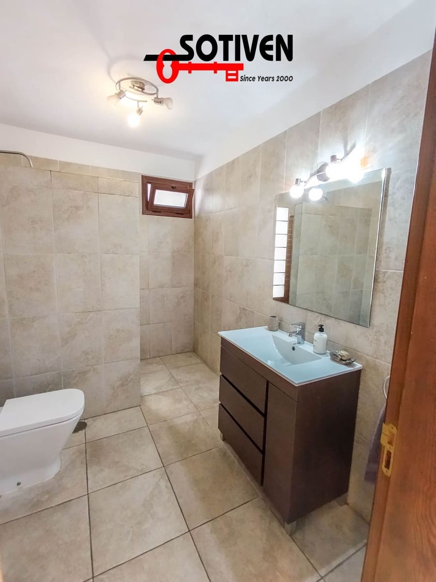 2 makuuhuone Huoneisto vuokrattavana paikassa Adeje - 1 700 € (Ref: 9807781)