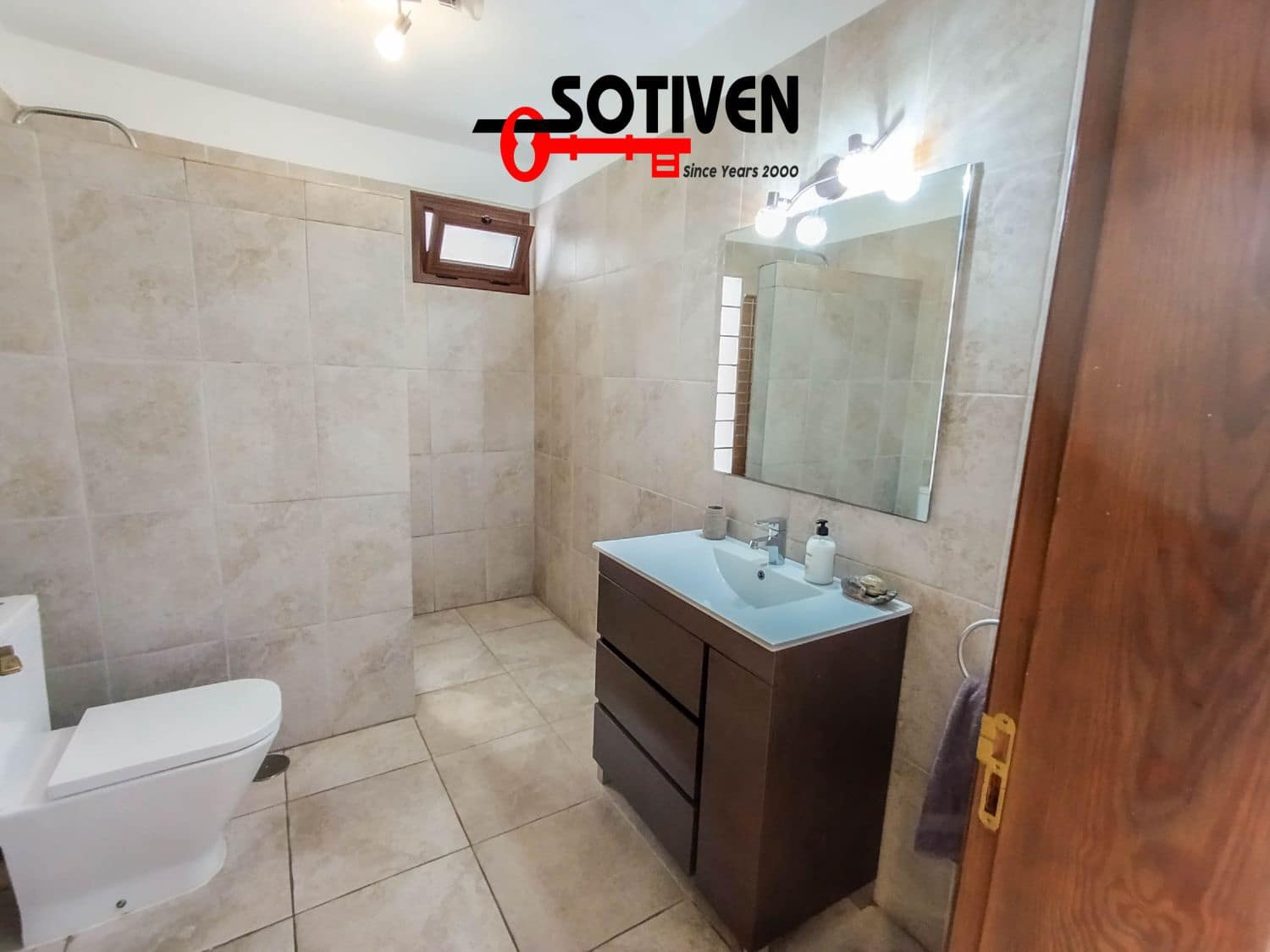 2 makuuhuone Huoneisto vuokrattavana paikassa Adeje - 1 700 € (Ref: 9807781)