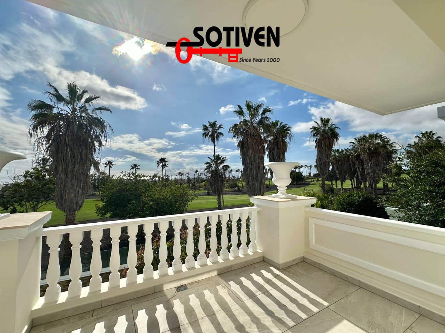 4 chambre Villa/Maison à vendre à La Caleta Adeje avec garage - 3 500 000 € (Ref: 9817791)