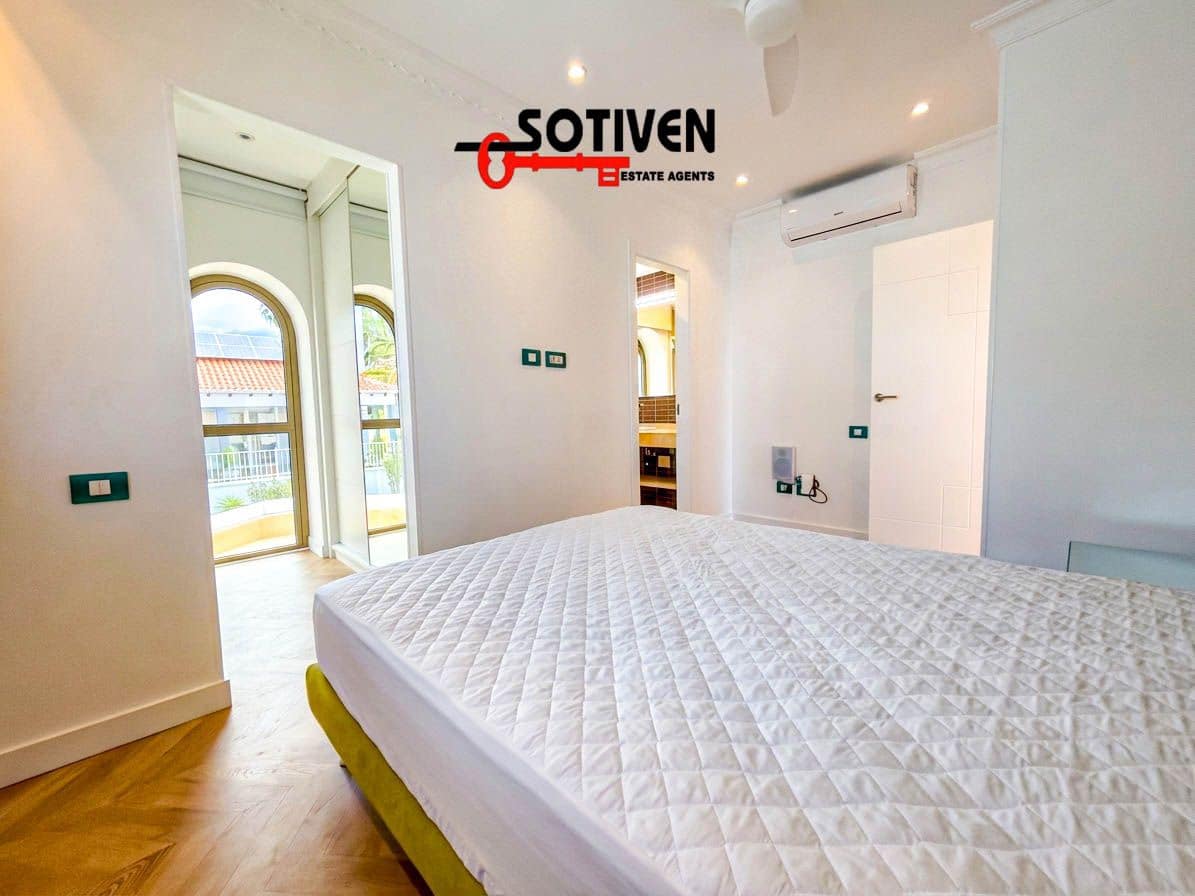 4 chambre Villa/Maison à vendre à La Caleta Adeje avec garage - 3 500 000 € (Ref: 9817791)
