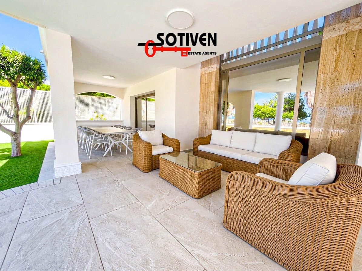 4 chambre Villa/Maison à vendre à La Caleta Adeje avec garage - 3 500 000 € (Ref: 9817791)