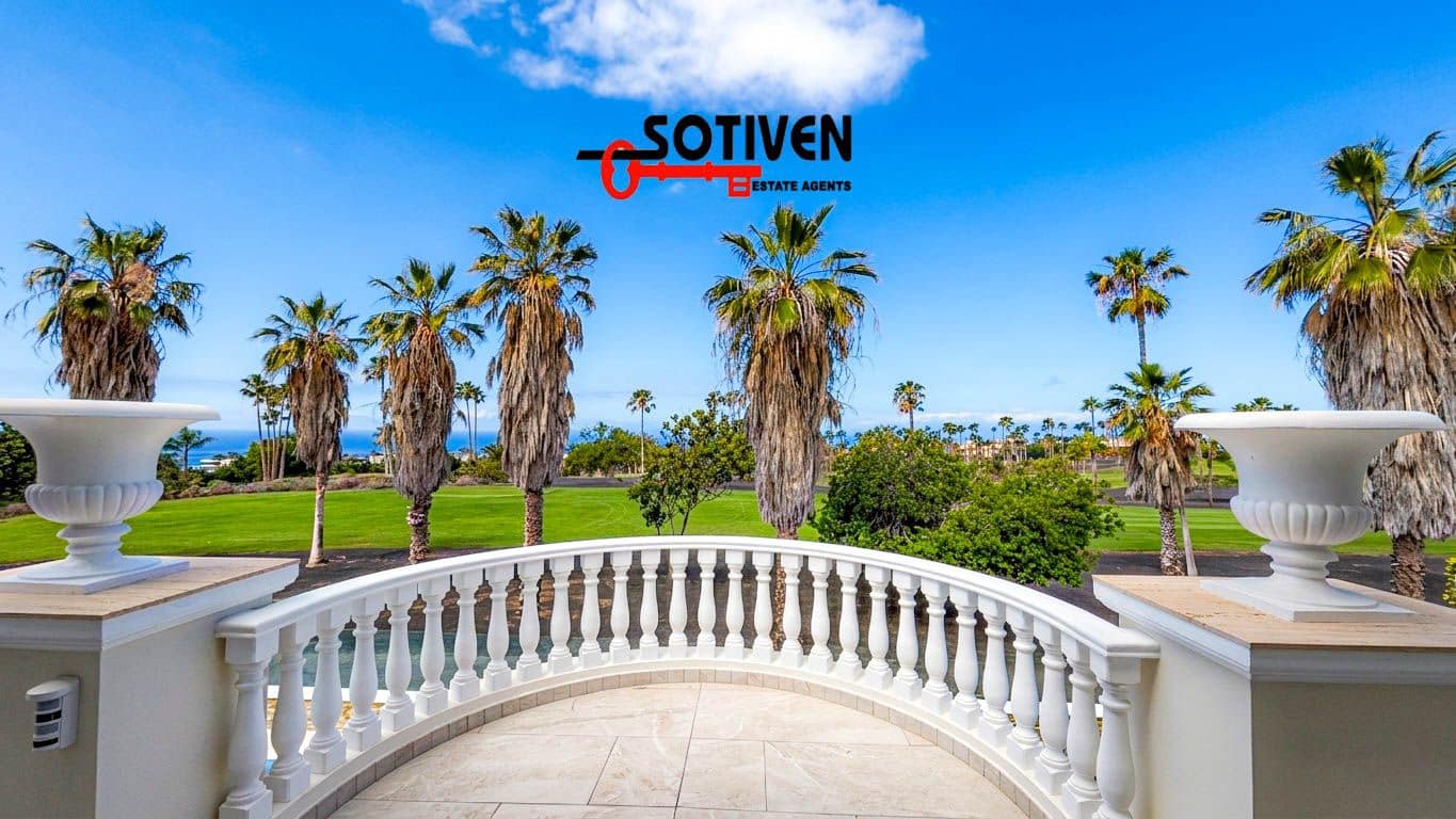 4 chambre Villa/Maison à vendre à La Caleta Adeje avec garage - 3 500 000 € (Ref: 9817791)