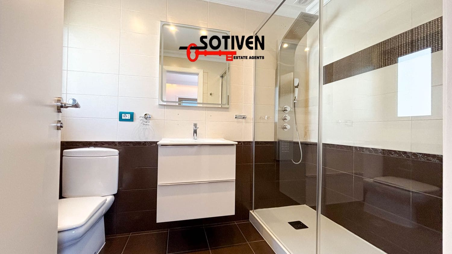 4 chambre Villa/Maison à vendre à La Caleta Adeje avec garage - 3 500 000 € (Ref: 9817791)