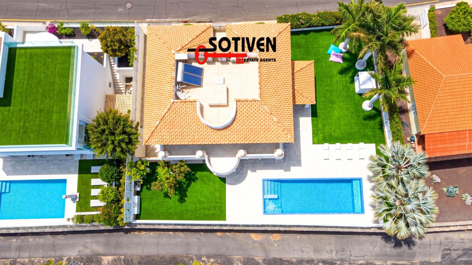 4 bedroom Villa for sale in La Caleta Adeje with garage - € 3,500,000 (Ref: 9817791)