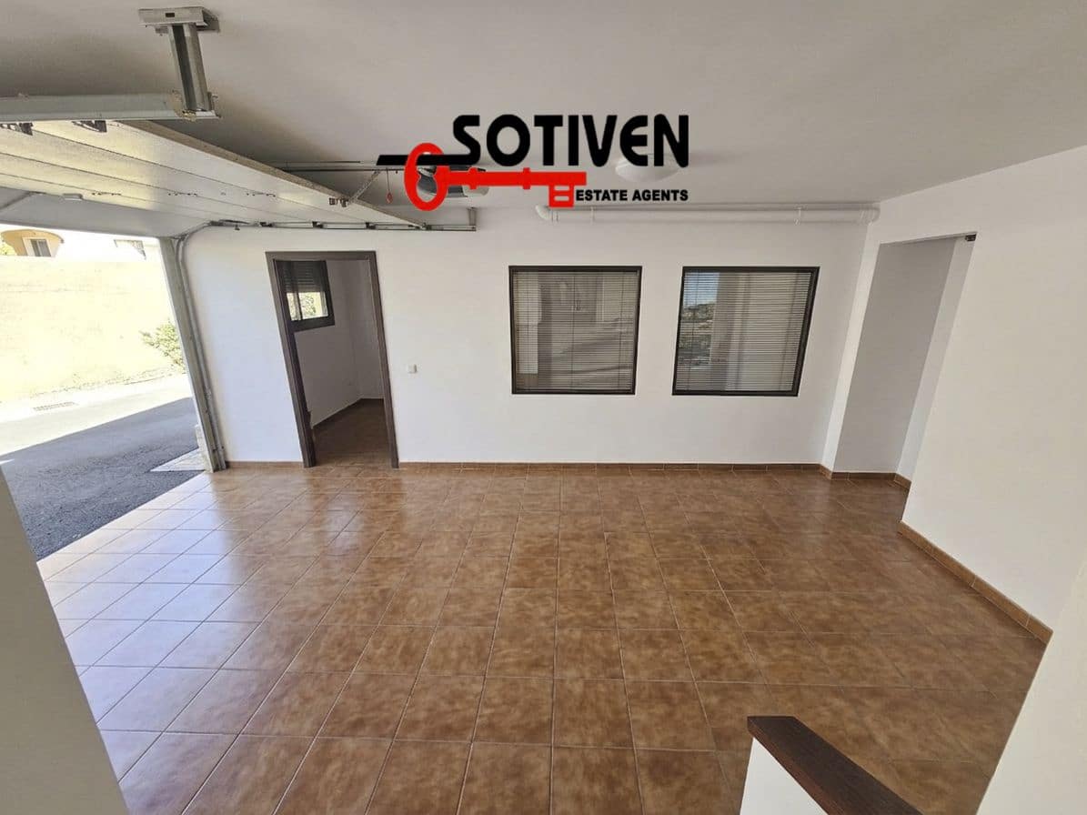 3 bedroom Terraced Villa for sale in Granadilla de Abona with garage - € 570,000 (Ref: 9820006)