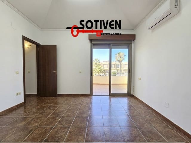 3 bedroom Terraced Villa for sale in Granadilla de Abona with garage - € 570,000 (Ref: 9820006)