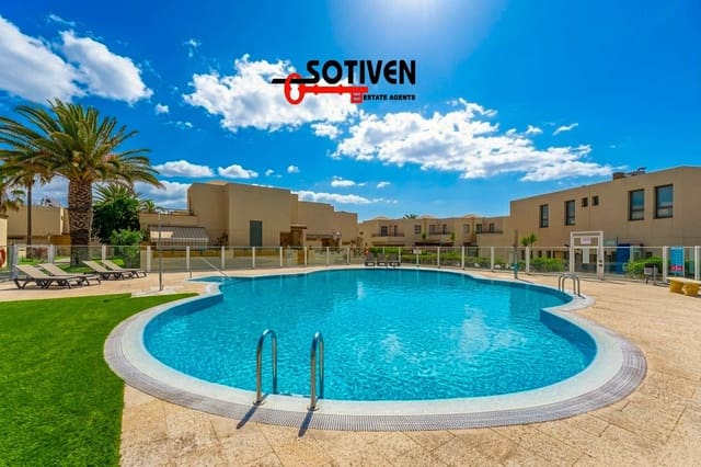 3 bedroom Terraced Villa for sale in Granadilla de Abona with garage - € 570,000 (Ref: 9820006)