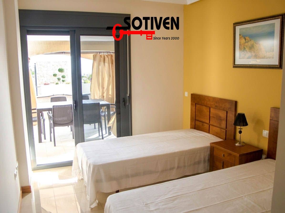 2 bedroom Apartment for sale in Playa Paraiso with garage - € 375,000 (Ref: 9822344)