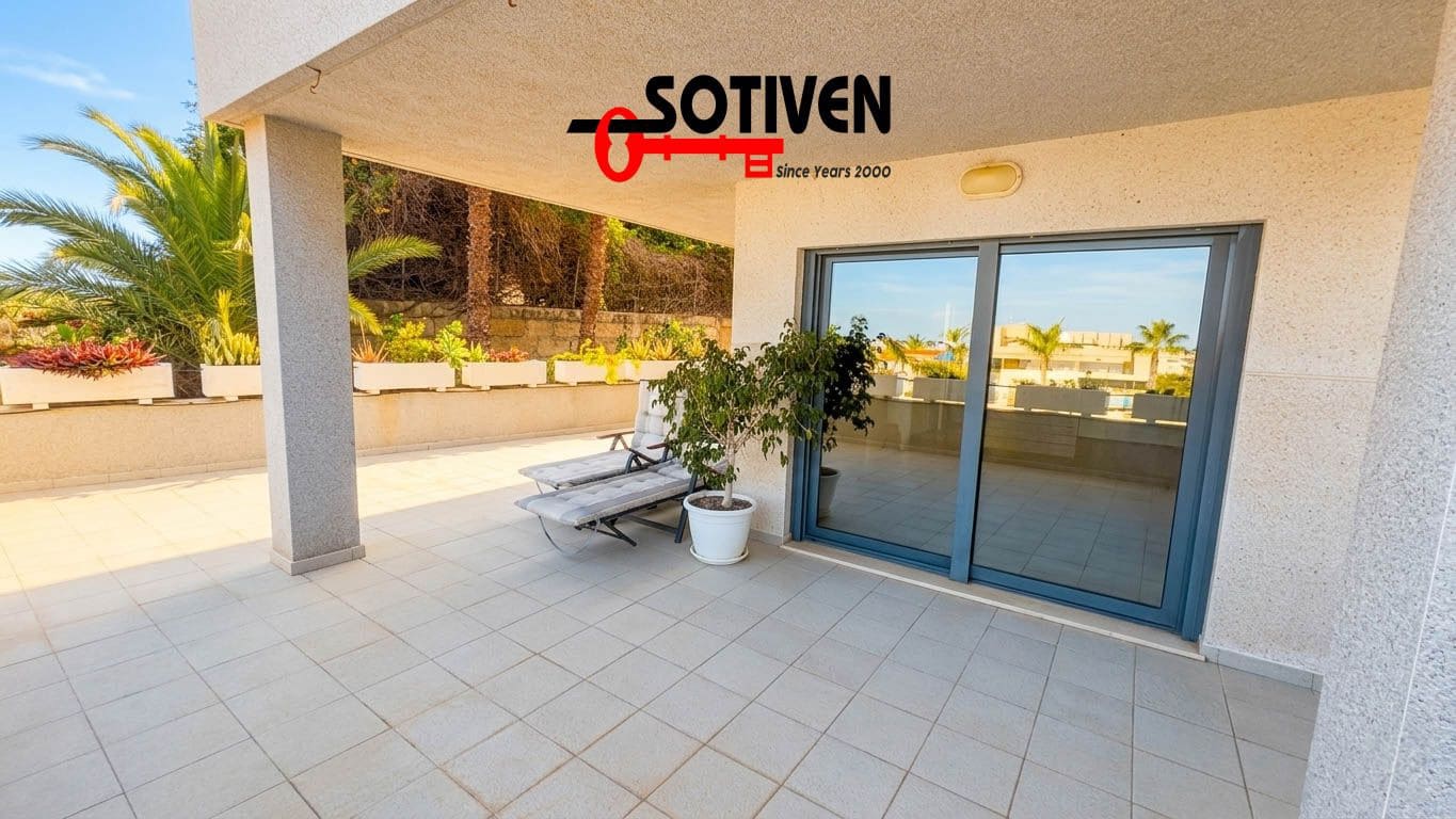 2 bedroom Apartment for sale in Playa Paraiso with garage - € 375,000 (Ref: 9822344)