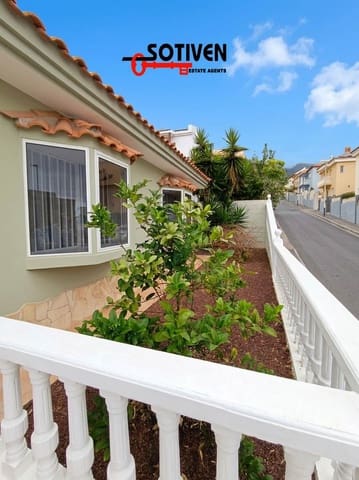 3 makuuhuone Omakotitalo vuokrattavana paikassa Adeje - 2 200 € (Ref: 9828771)