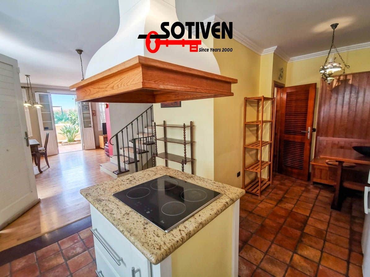 3 bedroom Semi-detached Villa for sale in Abades - € 375,000 (Ref: 9828772)