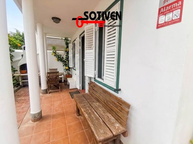 3 bedroom Semi-detached Villa for sale in Abades, Arico - € 375,000 (Ref: 9828772)