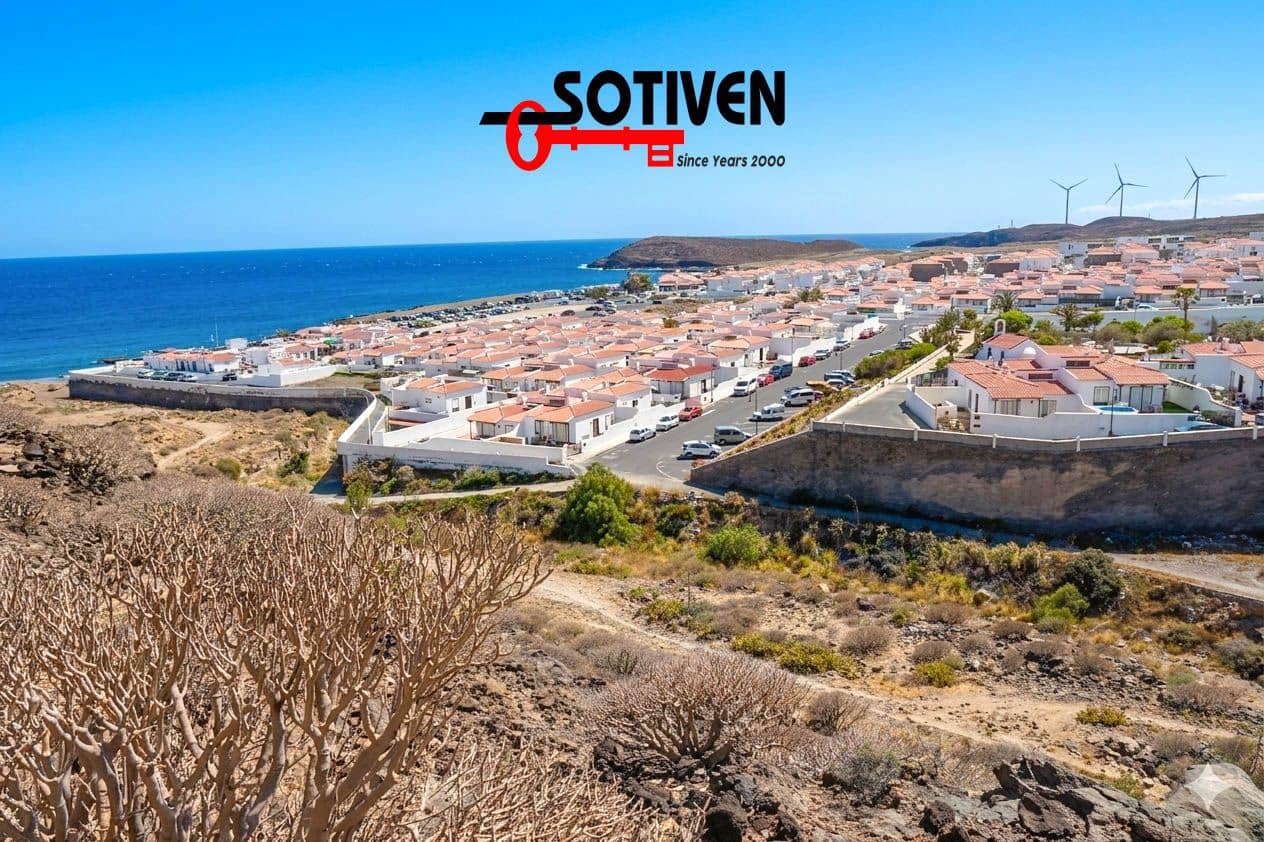 3 bedroom Semi-detached Villa for sale in Abades - € 375,000 (Ref: 9828772)