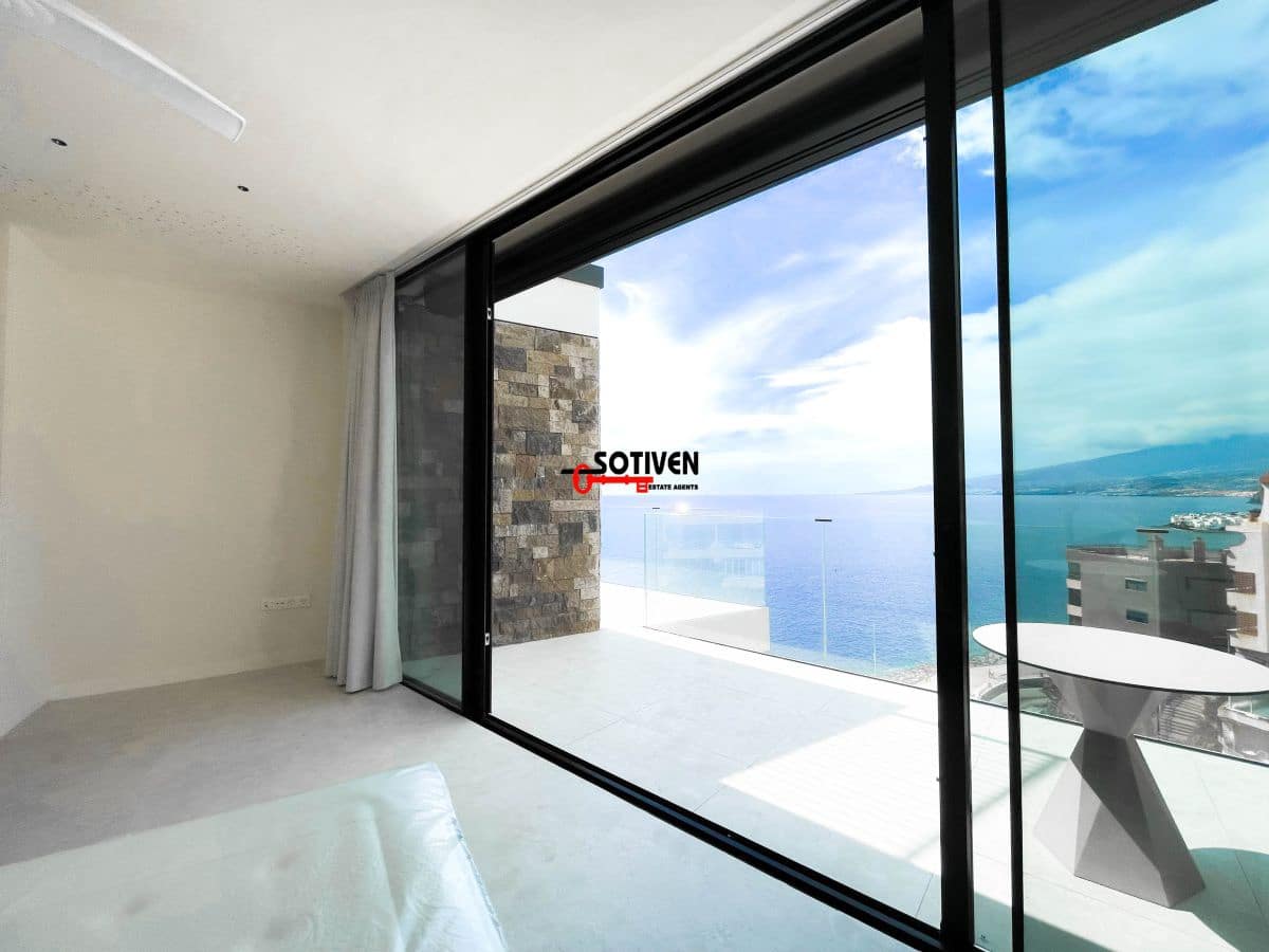3 bedroom Villa for rent in Tabaiba with pool garage - € 4,500 (Ref: 9842682)