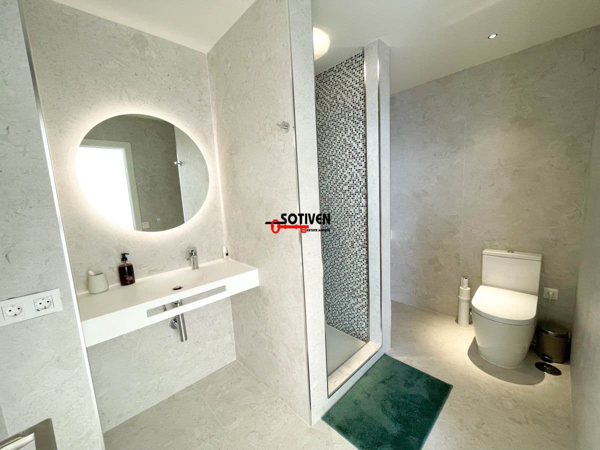 3 bedroom Villa for rent in Tabaiba with pool garage - € 4,500 (Ref: 9842682)