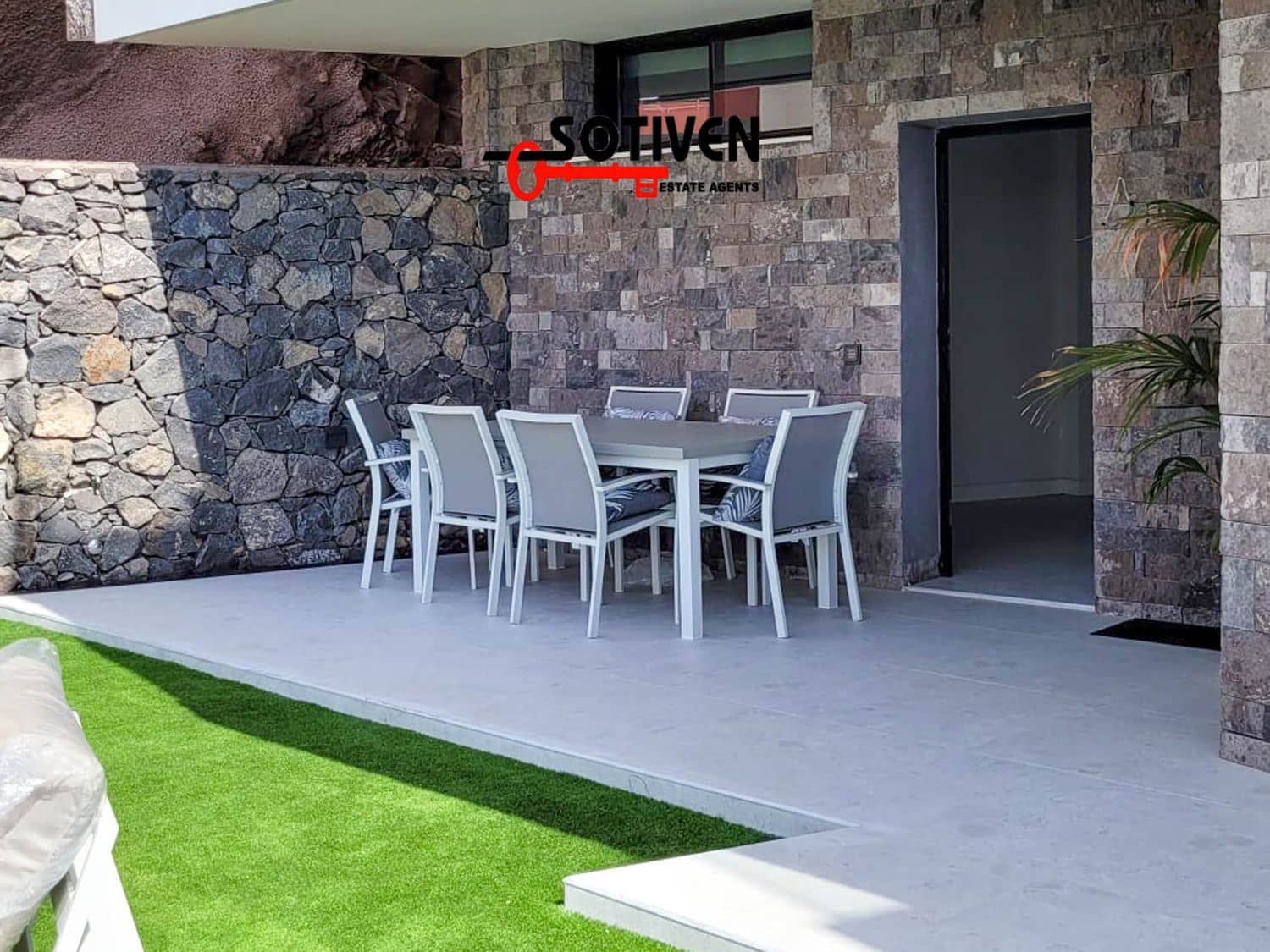 3 bedroom Villa for rent in Tabaiba with pool garage - € 4,500 (Ref: 9842682)