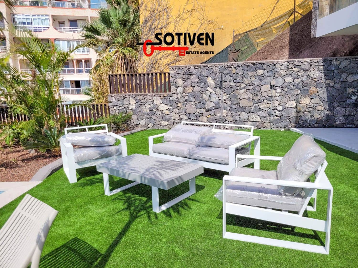 3 bedroom Villa for rent in Tabaiba with pool garage - € 4,500 (Ref: 9842682)