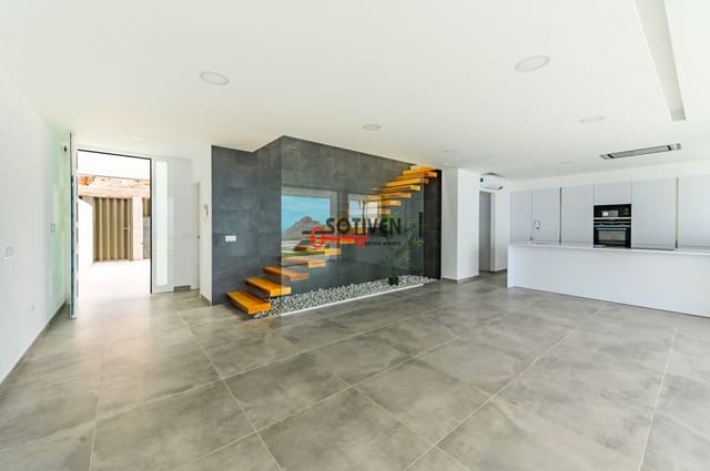 3 bedroom Villa for rent in Roque del Conde, Adeje with pool garage - € 5,500 (Ref: 9859615)