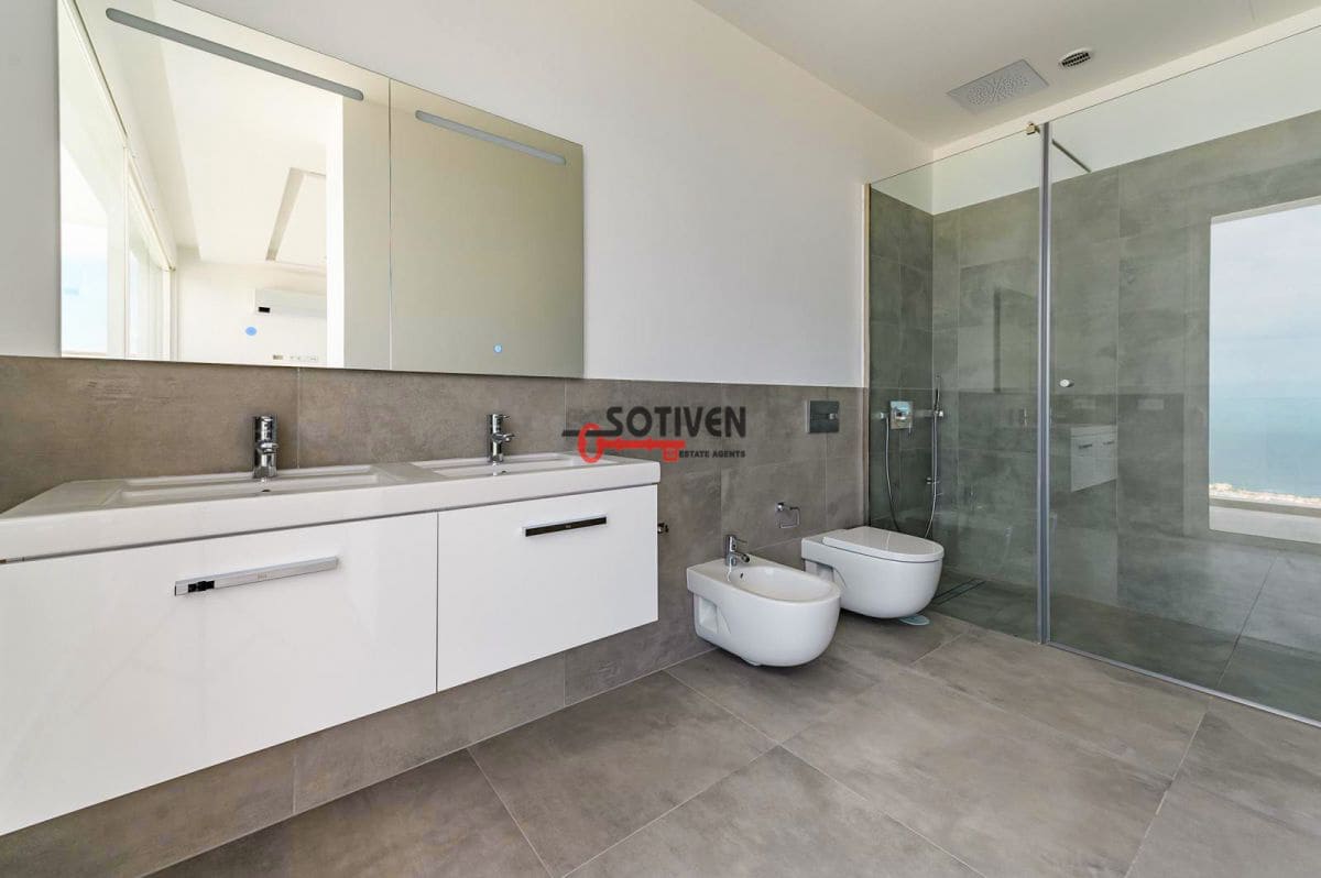 3 bedroom Villa for rent in Roque del Conde with pool garage - € 5,500 (Ref: 9859615)