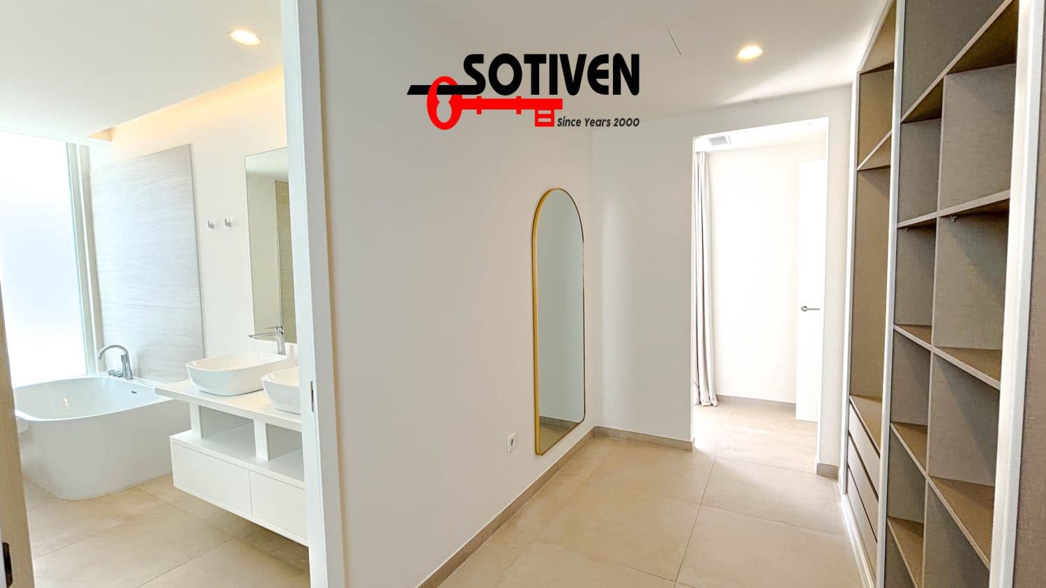 3 soveværelse Villa til salg i Costa Adeje med garage - € 2.039.500 (Ref: 9880664)