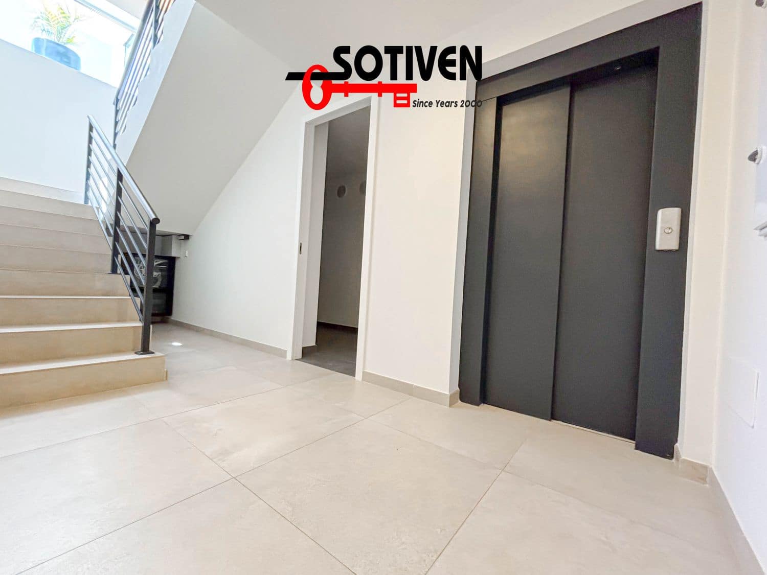 3 soveværelse Villa til salg i Costa Adeje med garage - € 2.039.500 (Ref: 9880664)