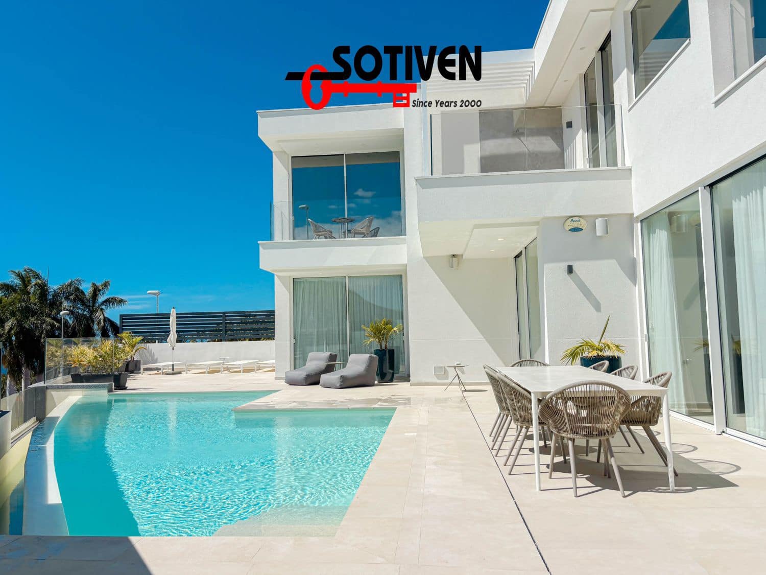 3 soveværelse Villa til salg i Costa Adeje med garage - € 2.039.500 (Ref: 9880664)