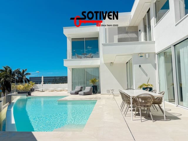 3 soveværelse Villa til salg i Costa Adeje, Adeje med garage - € 2.039.500 (Ref: 9880664)