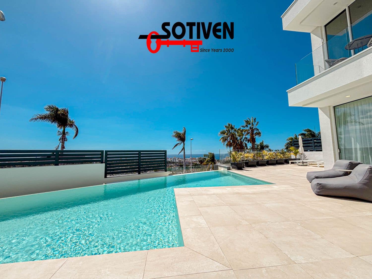 3 soveværelse Villa til salg i Costa Adeje med garage - € 2.039.500 (Ref: 9880664)