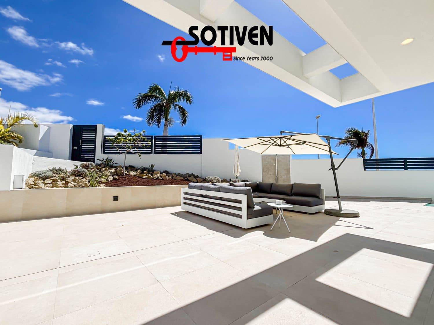 3 soveværelse Villa til salg i Costa Adeje med garage - € 2.039.500 (Ref: 9880664)