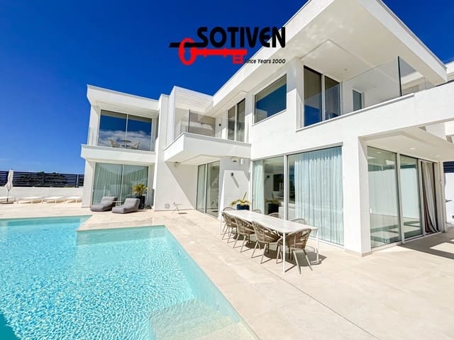 3 soveværelse Villa til salg i Costa Adeje, Adeje med garage - € 2.039.500 (Ref: 9880664)