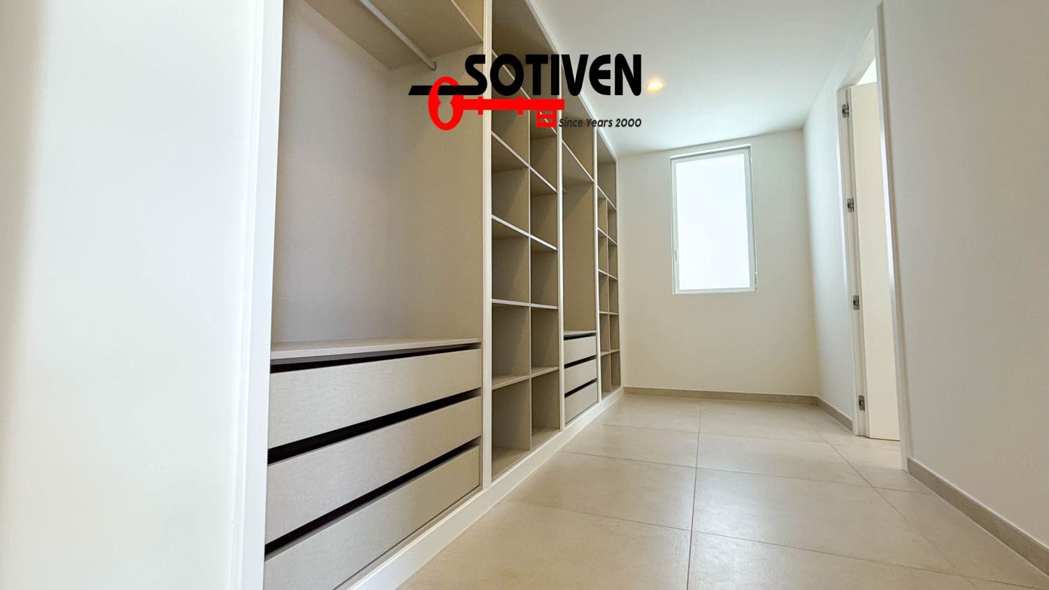 3 soveværelse Villa til salg i Costa Adeje med garage - € 2.039.500 (Ref: 9880664)