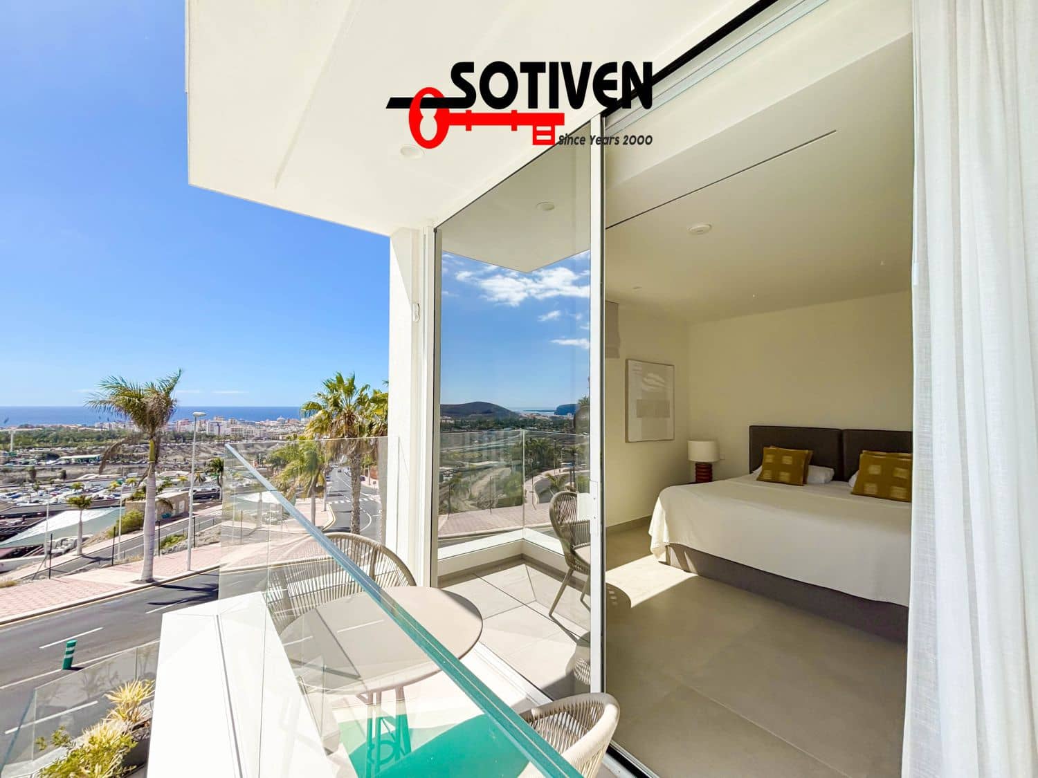 3 soveværelse Villa til salg i Costa Adeje med garage - € 2.039.500 (Ref: 9880664)