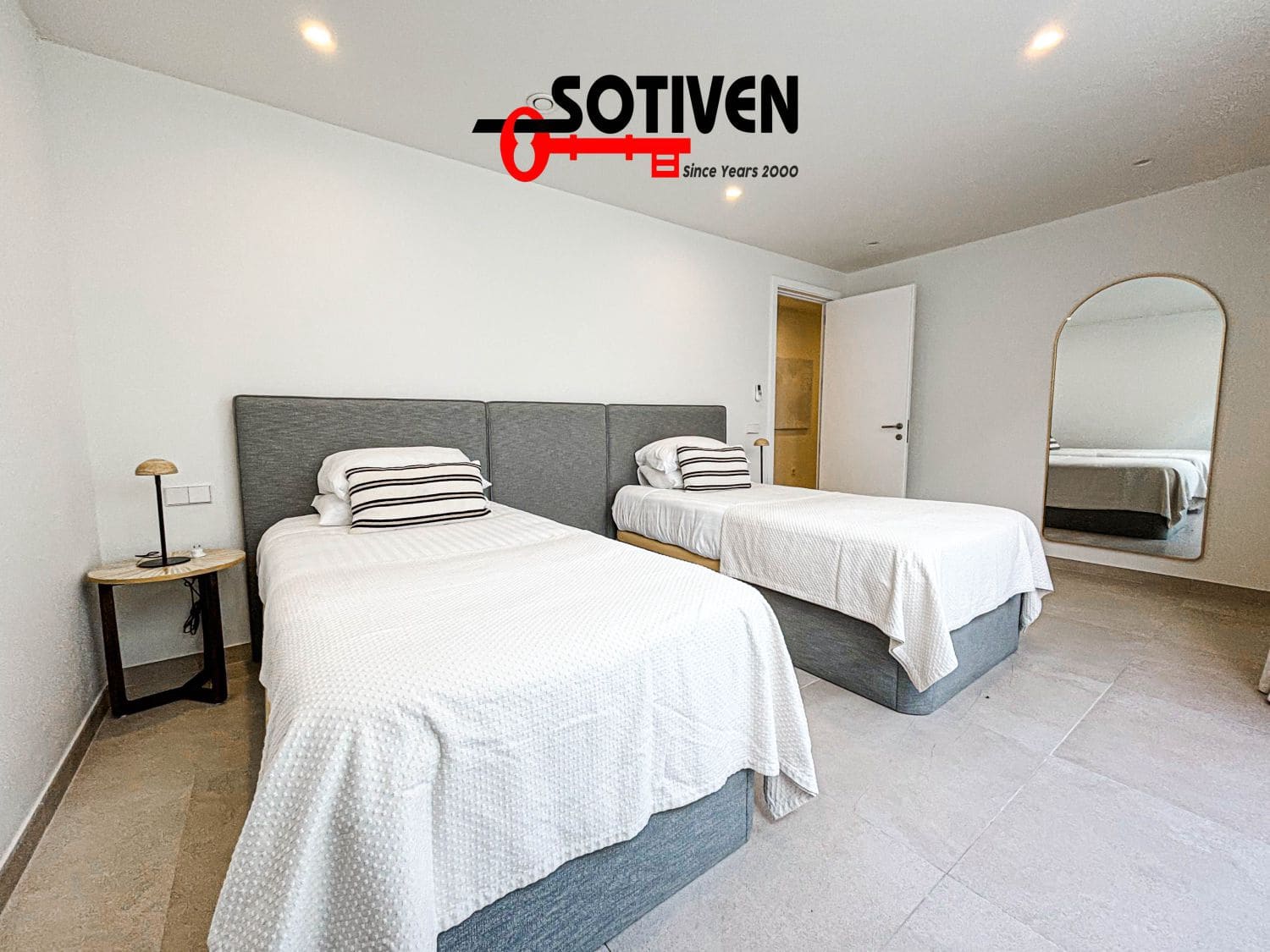 3 soveværelse Villa til salg i Costa Adeje med garage - € 2.039.500 (Ref: 9880664)