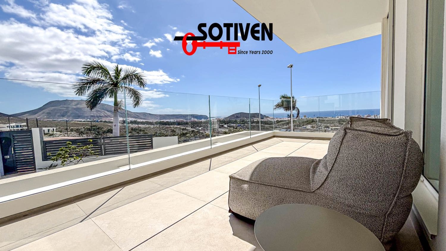 3 soveværelse Villa til salg i Costa Adeje med garage - € 2.039.500 (Ref: 9880664)