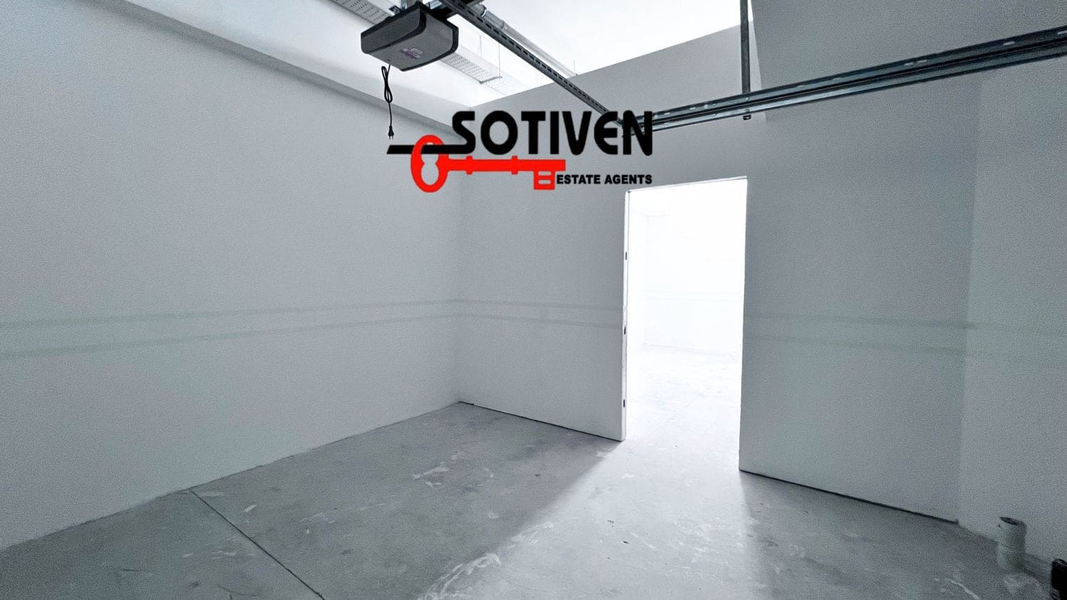 3 soveværelse Rækkehus til salg i Playa San Juan med garage - € 584.500 (Ref: 9884222)