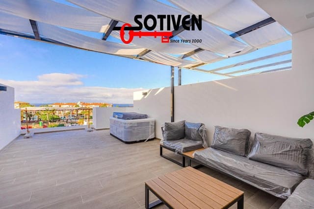 3 slaapkamer Rijtjeshuis te koop in Playa San Juan, Guía de Isora met garage - € 549.500 (Ref: 9884223)