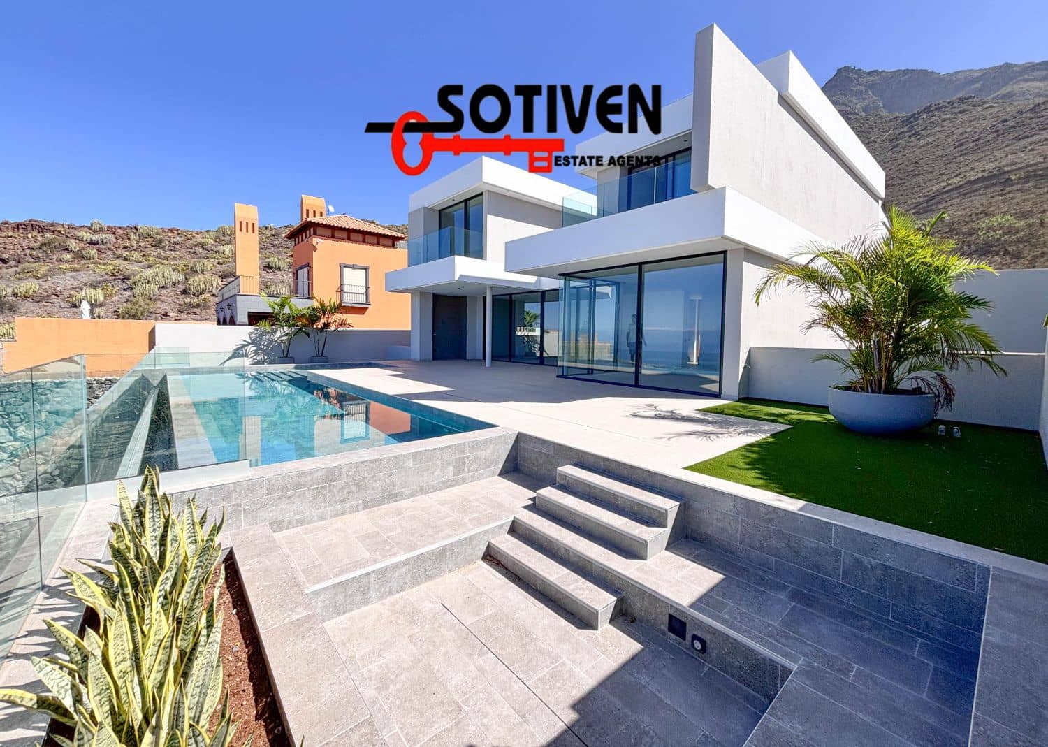 6 camera da letto Villa in vendita in Torviscas - 2.400.000 € (Rif: 9884227)