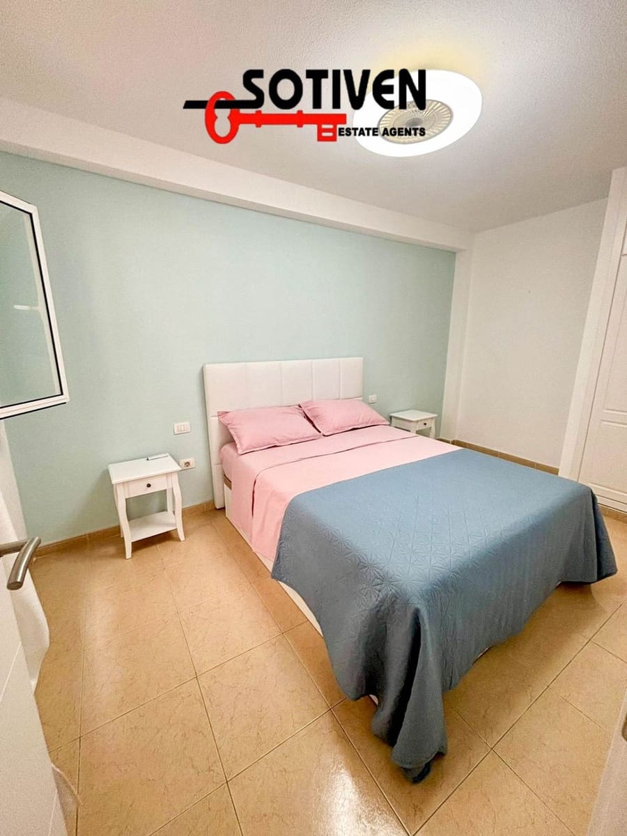 3 bedroom Apartment for sale in Alcala - € 265,000 (Ref: 9884229)