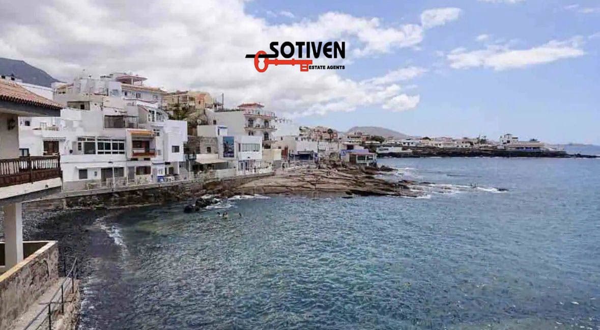 2 bedroom Apartment for sale in La Caleta Adeje - € 450,000 (Ref: 9884240)