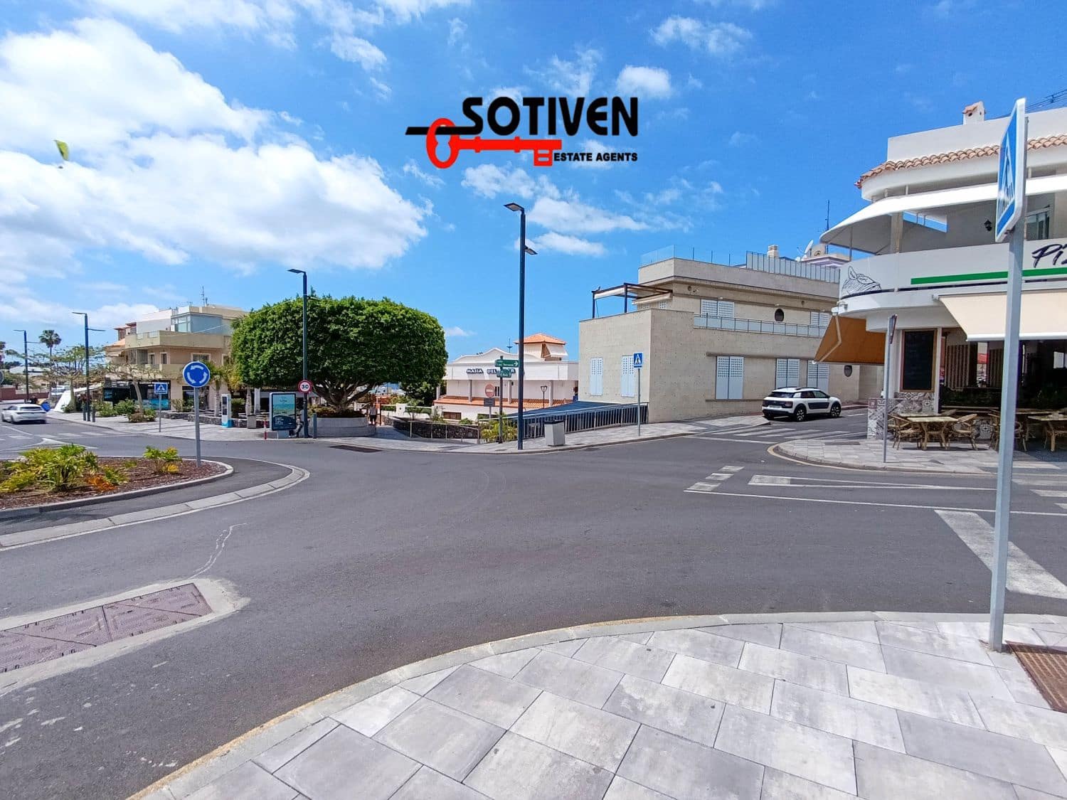2 bedroom Apartment for sale in La Caleta Adeje - € 450,000 (Ref: 9884240)