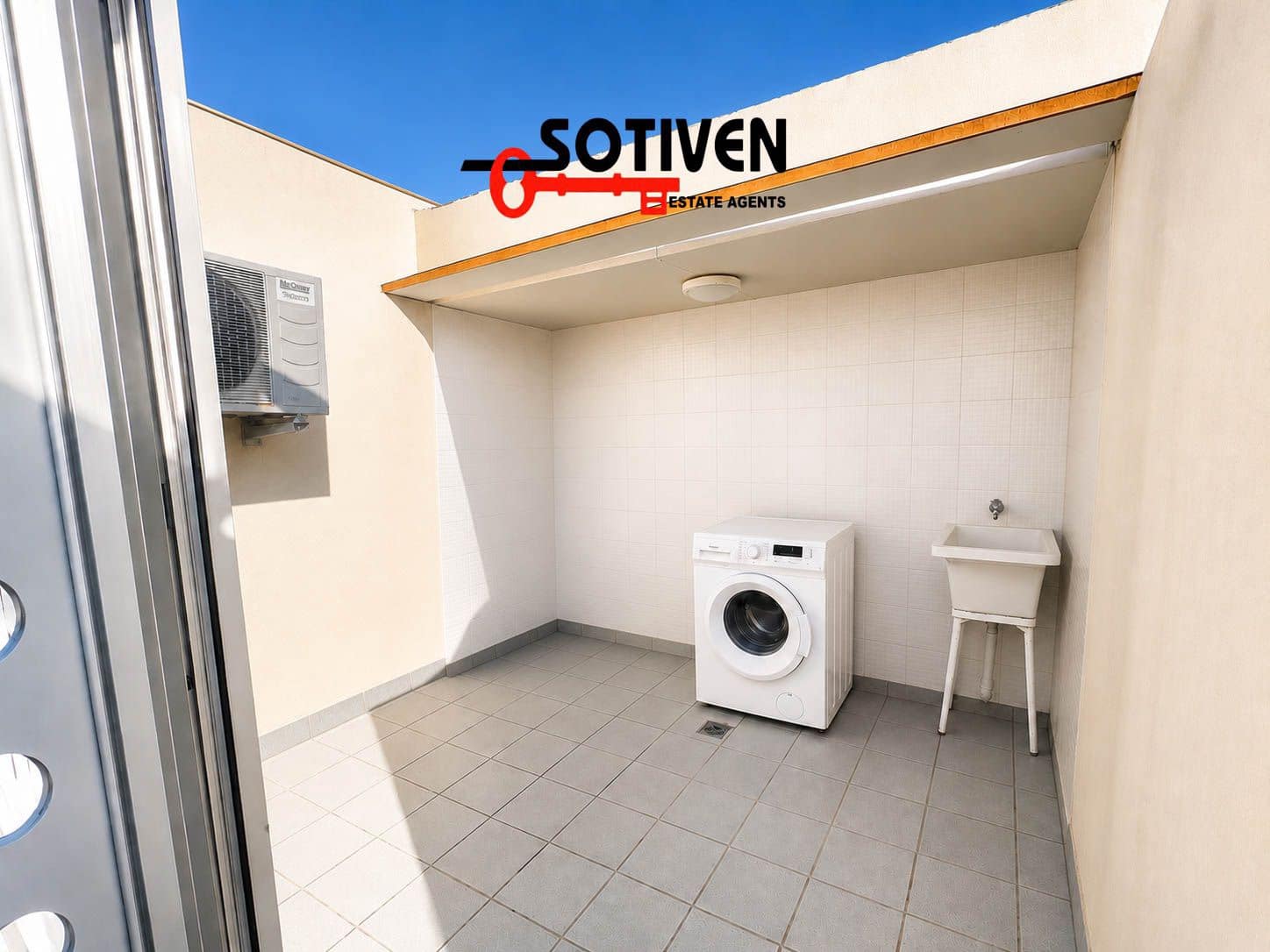 2 bedroom Apartment for sale in La Caleta Adeje with garage - € 450,000 (Ref: 9884240)
