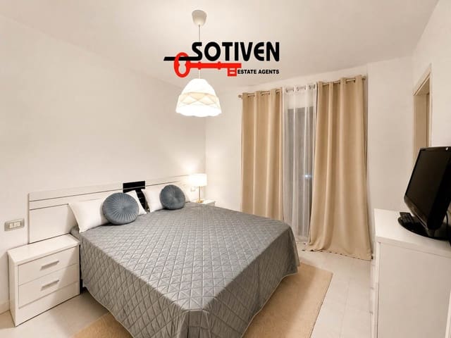 2 slaapkamer Appartement te koop in La Caleta Adeje, Adeje met garage - € 450.000 (Ref: 9884240)