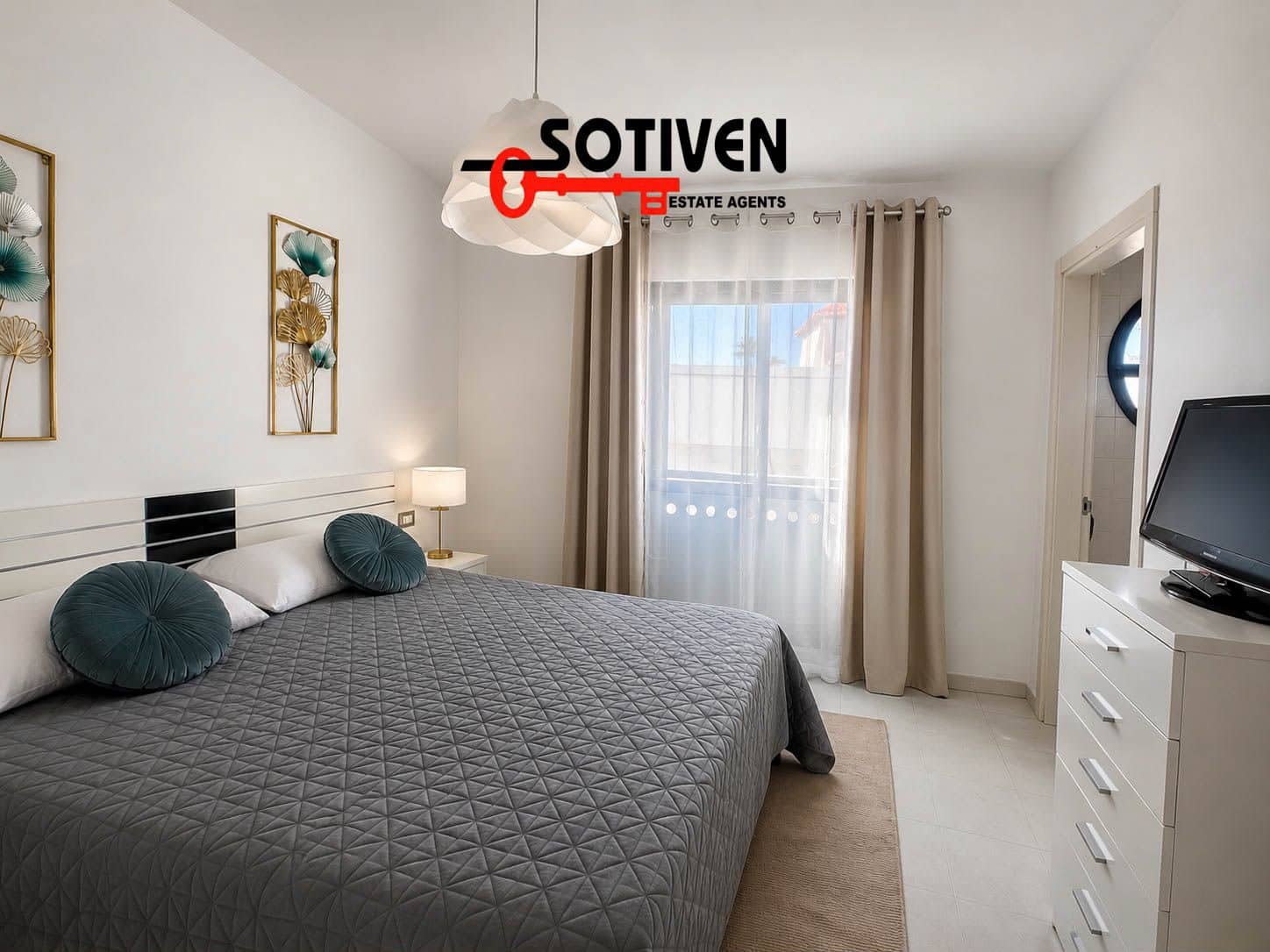 2 Zimmer Apartment zu verkaufen in La Caleta Adeje mit Garage - 450.000 € (Ref: 9884240)