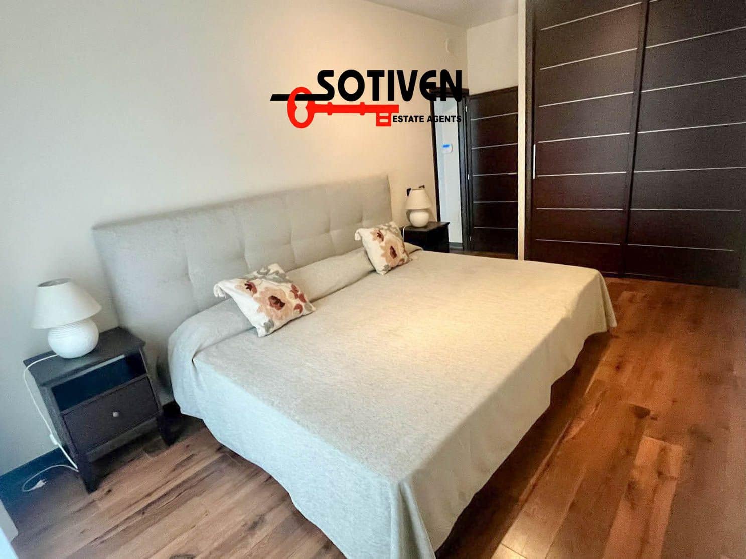 4 makuuhuone Huvila vuokrattavana paikassa Los Realejos mukana 
autotalli - 4 000 € (Ref: 9910109)
