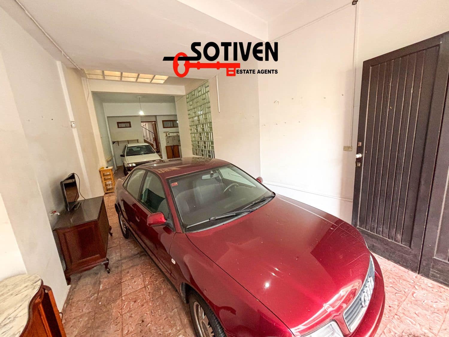 7 makuuhuone Omakotitalo myytävänä paikassa Guia de Isora mukana 
autotalli - 450 000 € (Ref: 9933657)