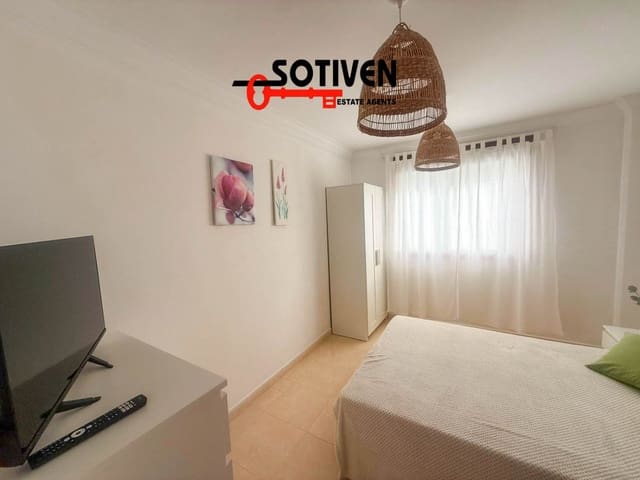 2 slaapkamer Appartement te huur in San Isidro de Abona, Granadilla de Abona - € 900 (Ref: 9935969)