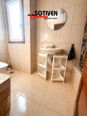 2 slaapkamer Appartement te huur in San Isidro de Abona, Granadilla de Abona - € 900 (Ref: 9935969)