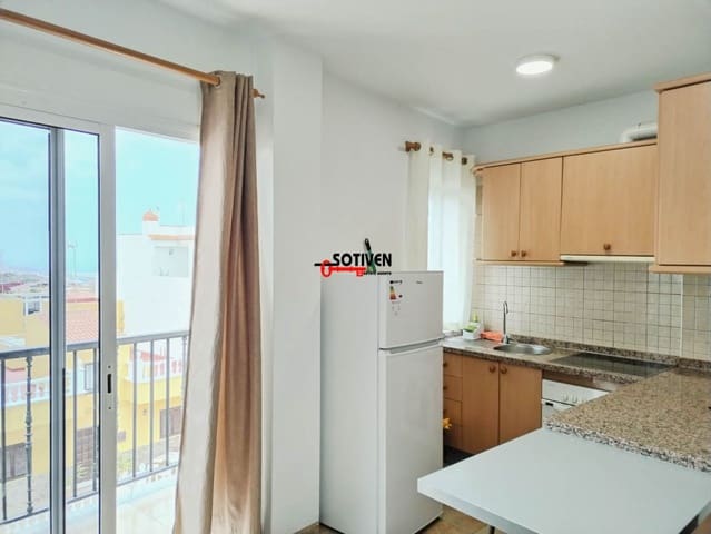 1 Zimmer Apartment zu vermieten in Adeje - 750 € (Ref: 9935970)
